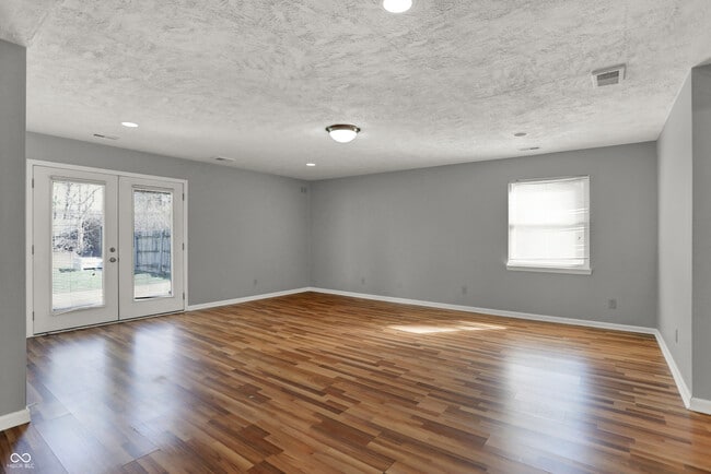 Building Photo - 8020 Christiana Way