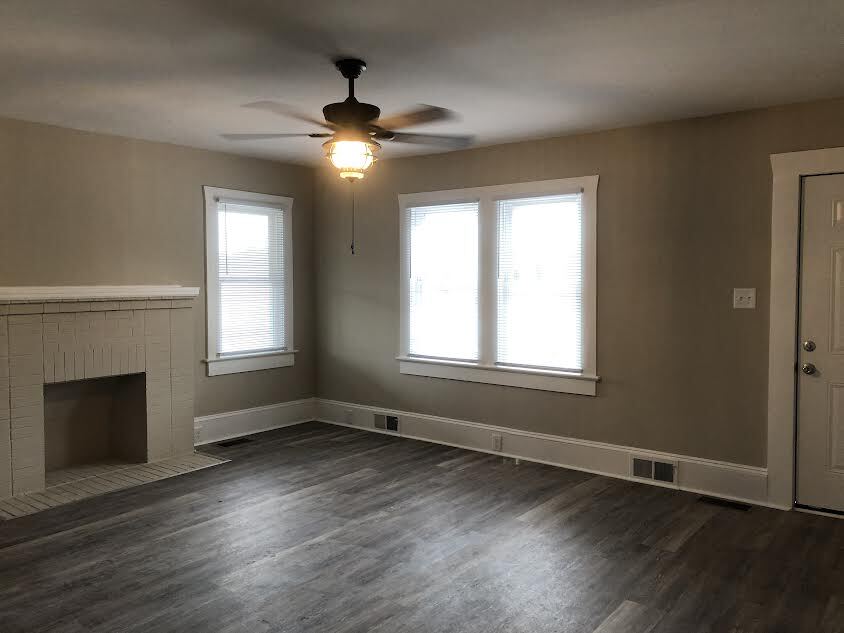 Living Room - 5883 Core Point Rd