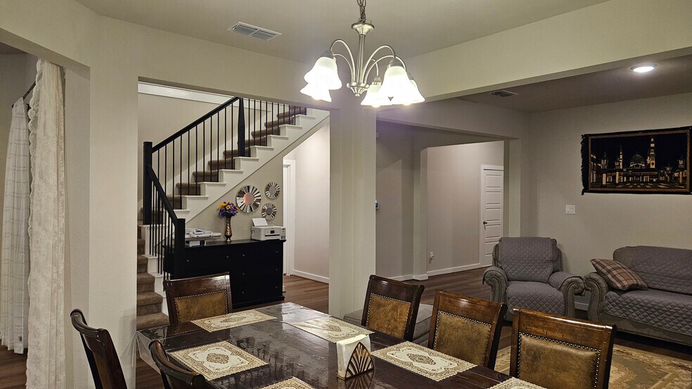 Building Photo - 18218 Bluebird Branch Ln