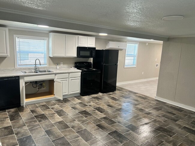 Primary Photo - 3706 Griffin St