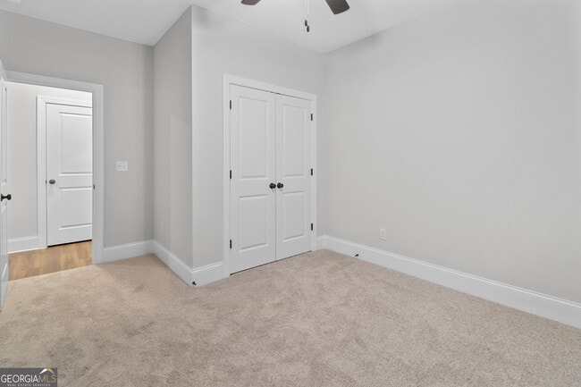Building Photo - 127 Vivian Ln