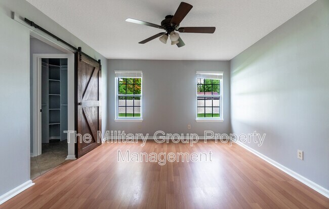 Building Photo - 3168 Sanderling Ct