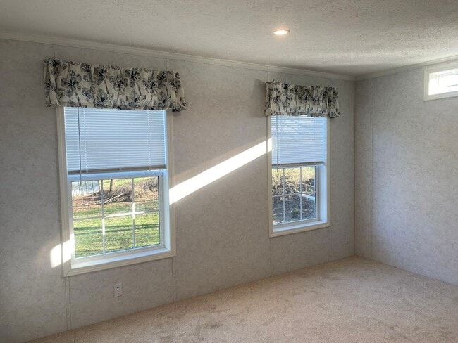 Building Photo - 135 Church Rd