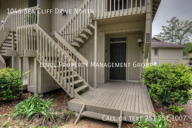 Building Photo - 1046 Sea Cliff Dr N