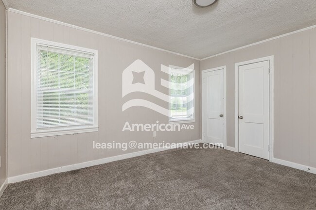 Building Photo - 340 Audubon Pl