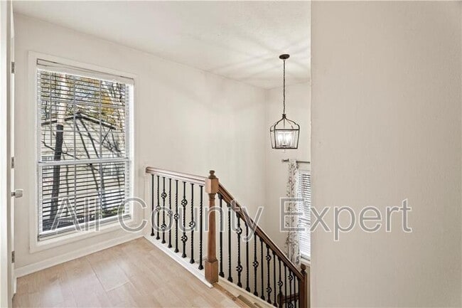 Building Photo - 2901 Lenox Rd NE