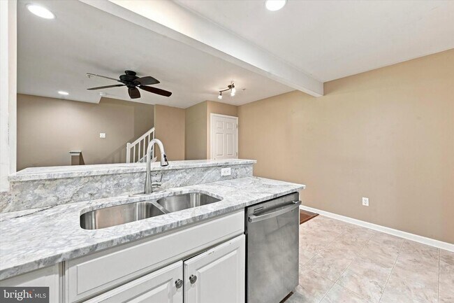 Building Photo - 278 Flagstone Rd