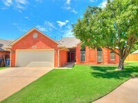 Building Photo - 18513 Chestnut Oak Dr