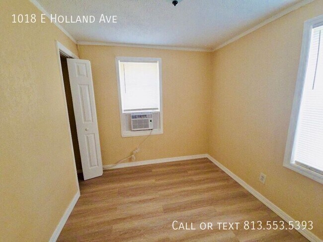 Building Photo - 1018 E Holland Ave