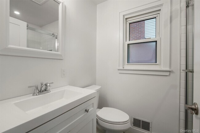 Building Photo - 319 Wagner Ave