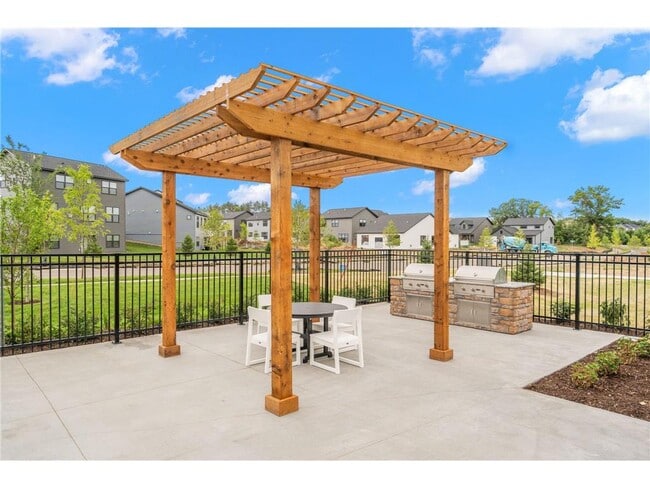 Building Photo - 11407 Crestbury Echo