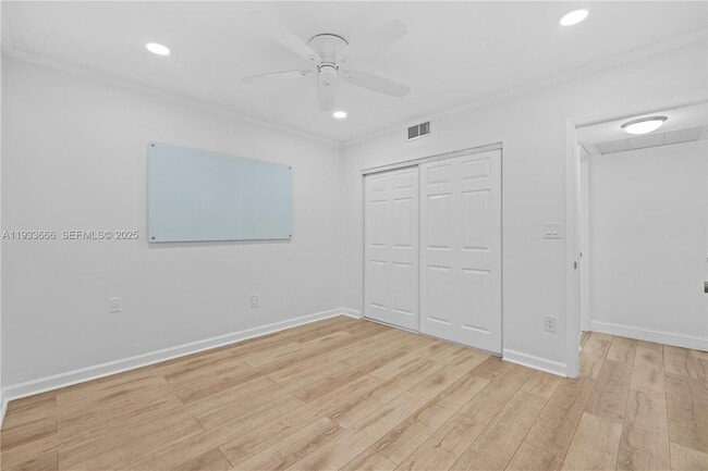 Building Photo - 15518 Braemar Ct