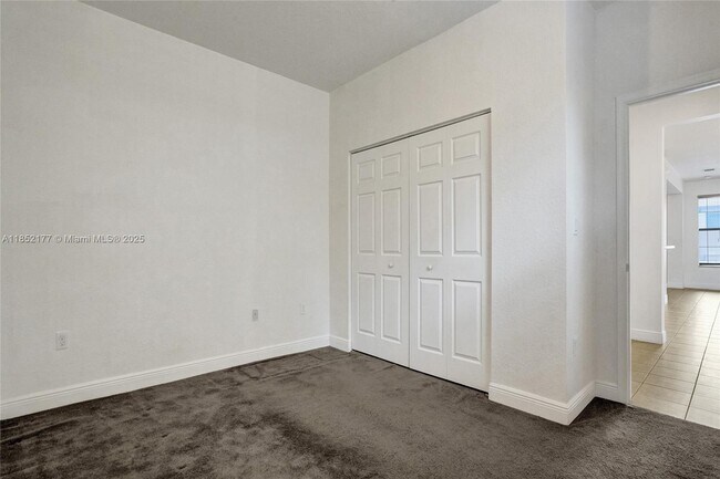 Building Photo - 1401 SW 147th Ter