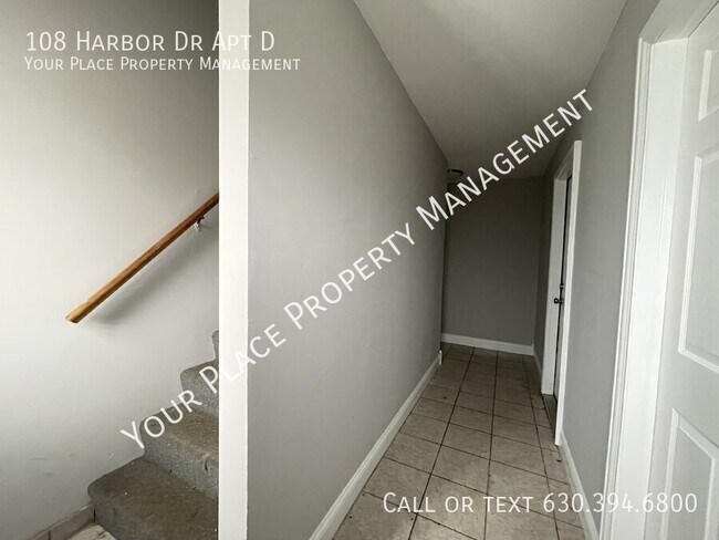 Building Photo - 108 Harbor Dr