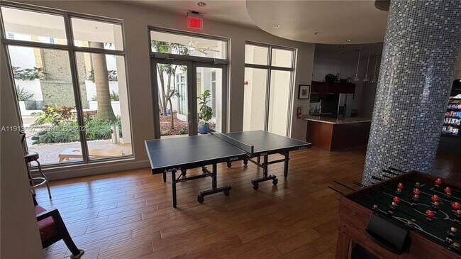 Building Photo - 1830 Radius Dr