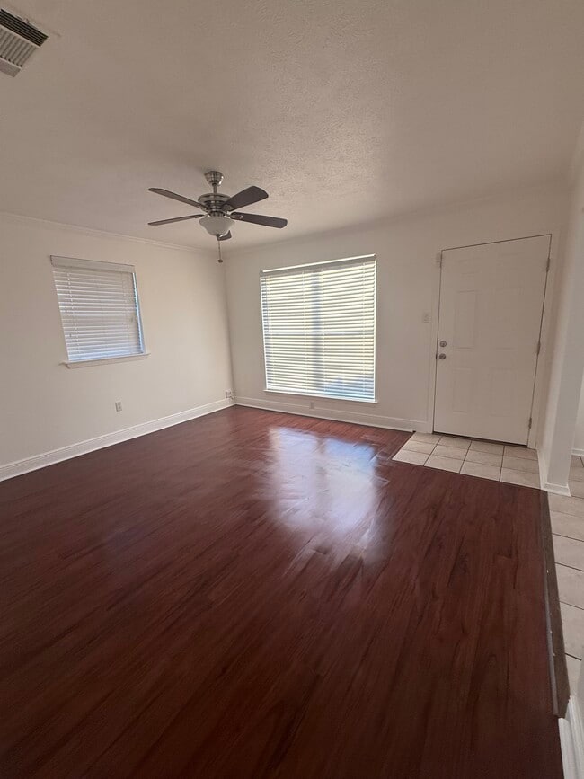 Building Photo - 3403 Tambour Dr