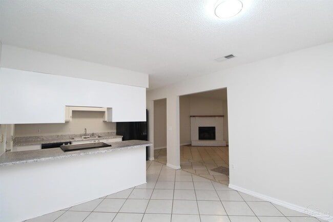 Building Photo - 408 Peppertree Terrace