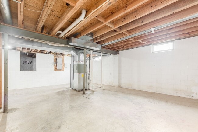 Building Photo - 500 Harrington Dr