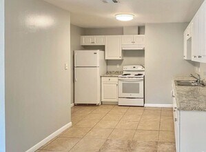 Building Photo - 2292 - Sugarfoot Oaks