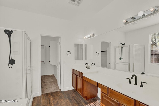 Building Photo - 7431 E Norwood St