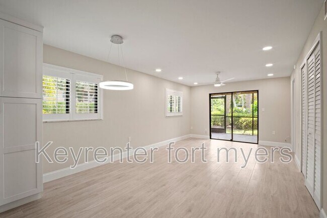 Building Photo - 16380 Dublin Cir