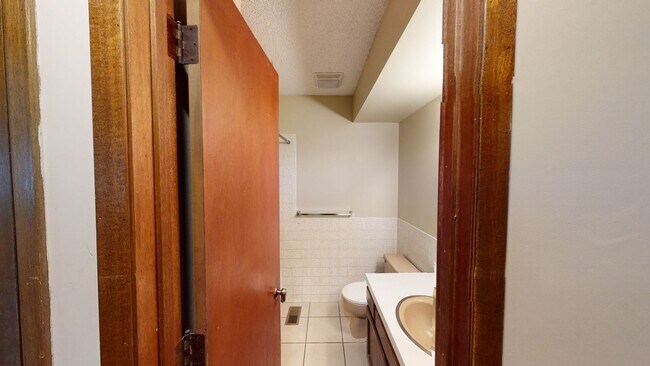 Building Photo - 2605-2607 28th Street