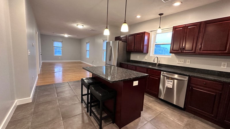 Building Photo - 20 Villa Rd