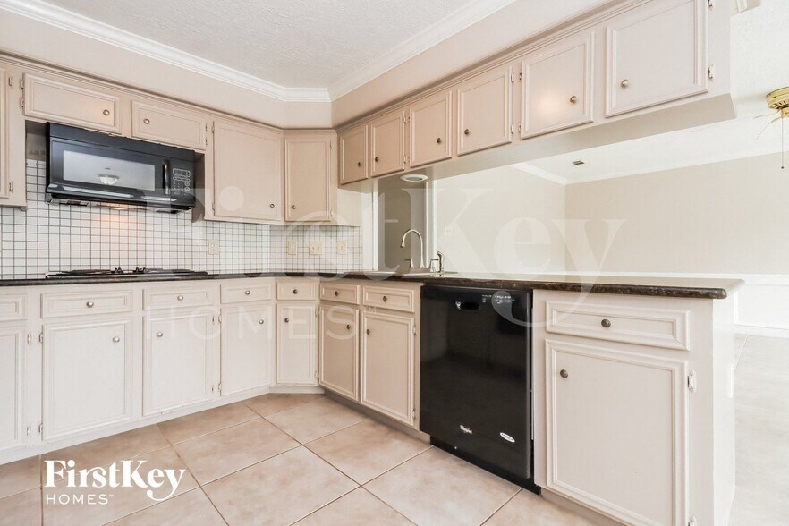 Building Photo - 1403 Diana Ct