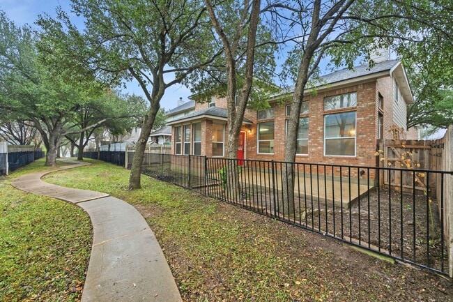 Building Photo - Gated Round Rock Ranch Lease | 3 Bed + Flex Space | 2,376 SF in The Enclave
