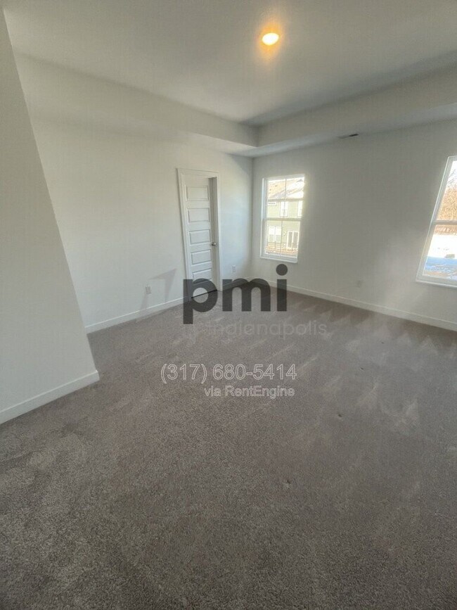 Building Photo - 4895 Gilet Dr