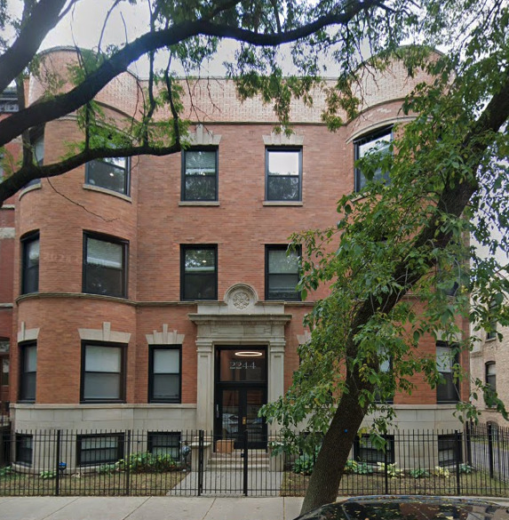Primary Photo - 2244 N Kenmore Ave
