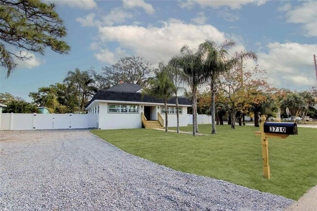 Building Photo - 3710 Desoto Blvd