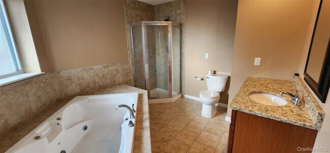 Building Photo - 448 Old Mountain Rd