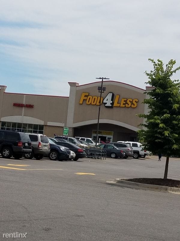 Building Photo - 4846-4856 W North Ave