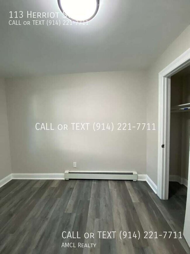 Building Photo - 113 Herriot St