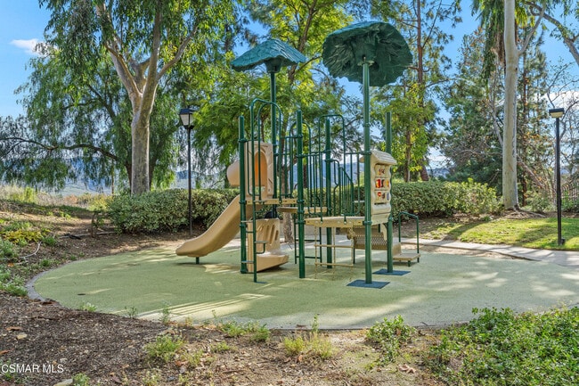 Building Photo - 501 Via Colinas