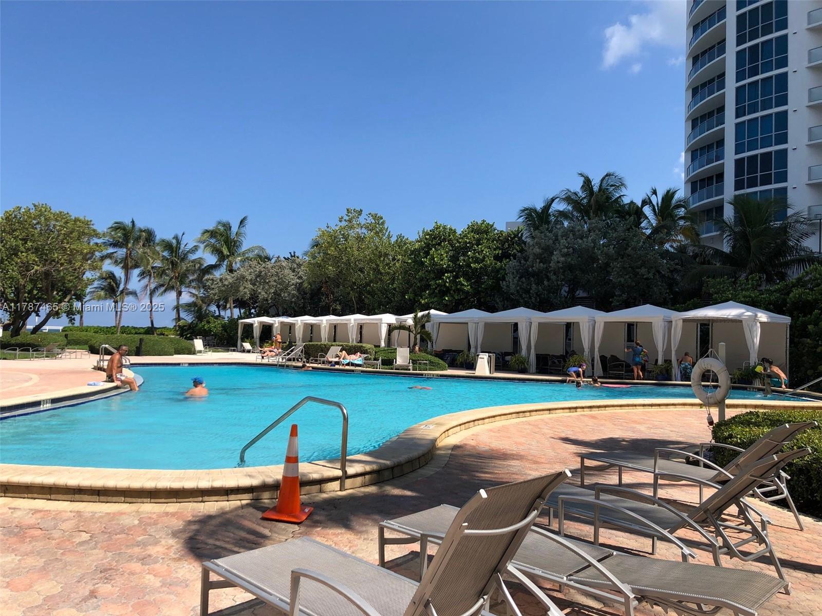 Building Photo - 3001 S Ocean Dr