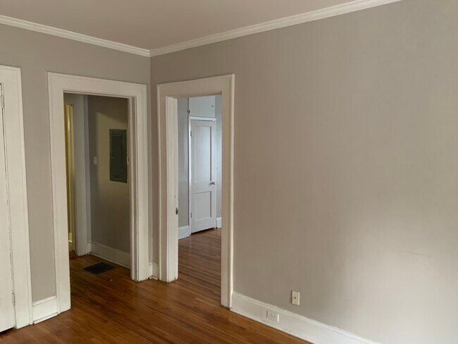 Building Photo - San Pedro Property