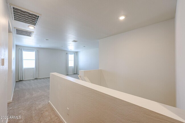 Building Photo - 14090 W Old Oak Ln