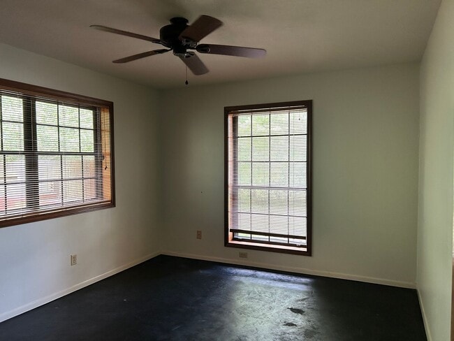 Building Photo - 2707 Teakwood Ct