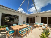 Building Photo - 6002 Red Oak Ct