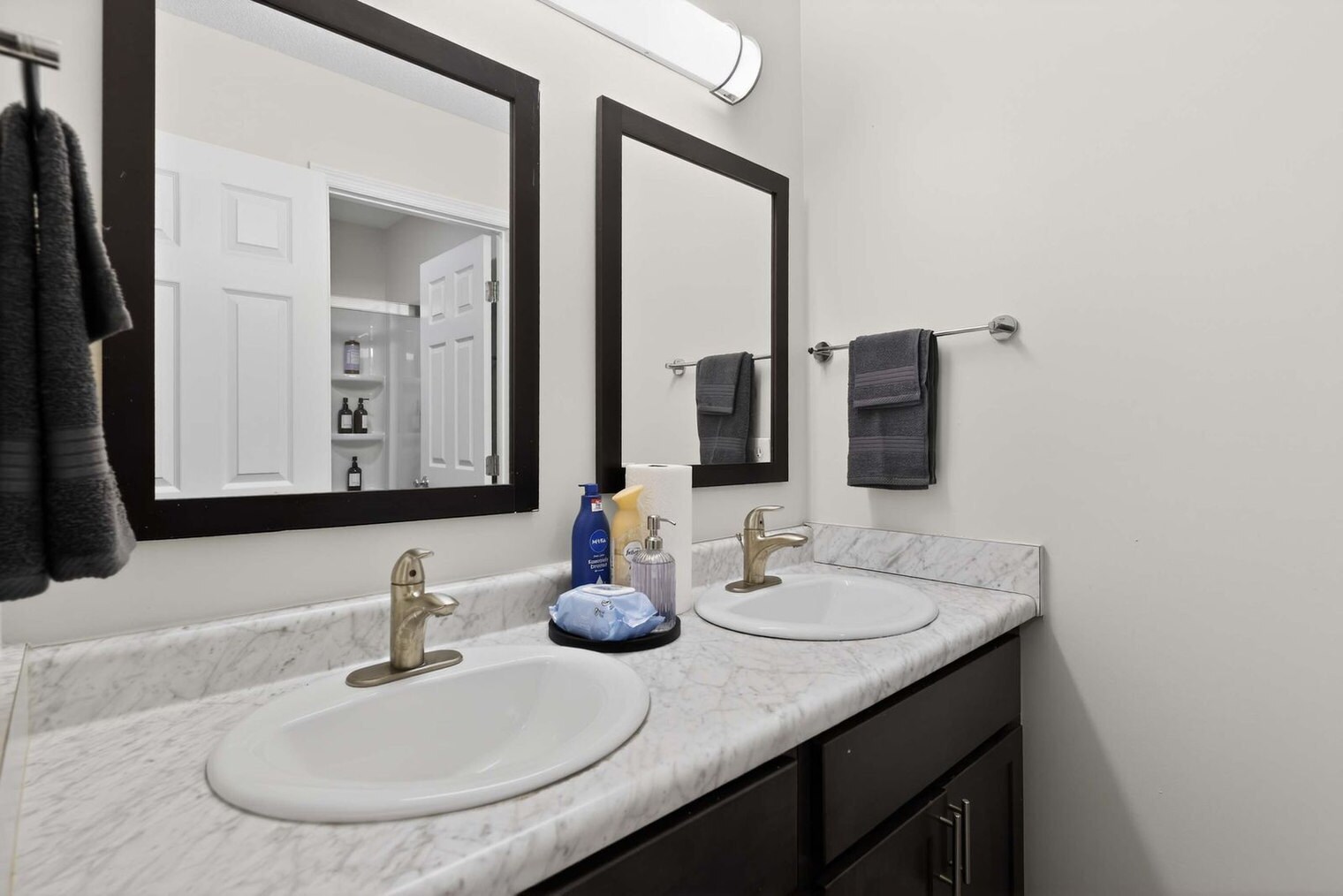 Building Photo - 800 Alexander Rd