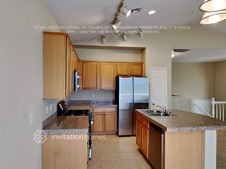 Building Photo - 9141 Blue Raven Ave
