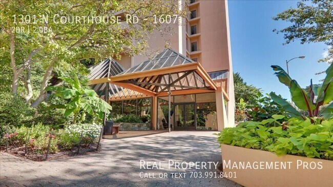 Building Photo - 1301 N Courthouse Rd