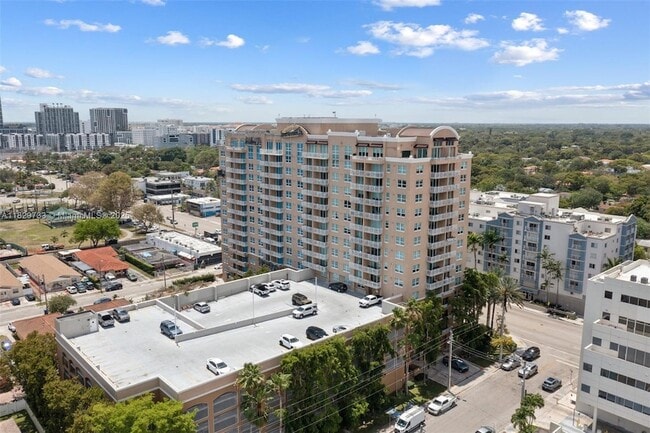 Building Photo - 2665 SW 37th Ave