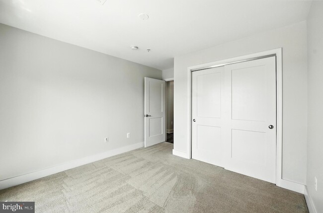 Building Photo - 19510 Village Walk