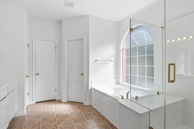 Building Photo - 11316 Cedarcliffe Dr