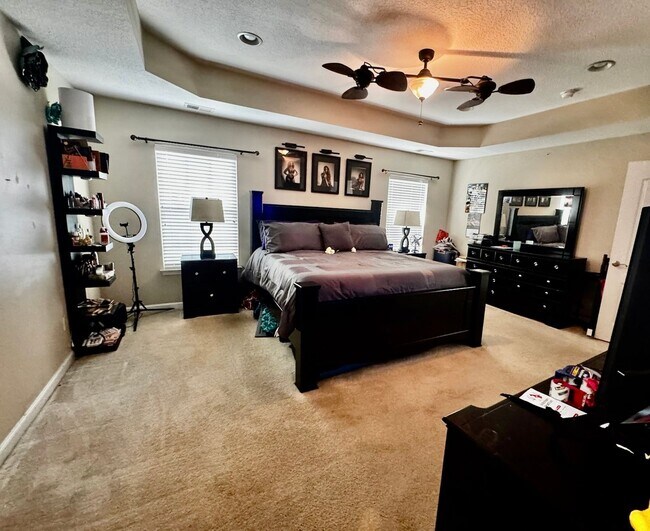 Building Photo - 949 Turtle Pond Ln