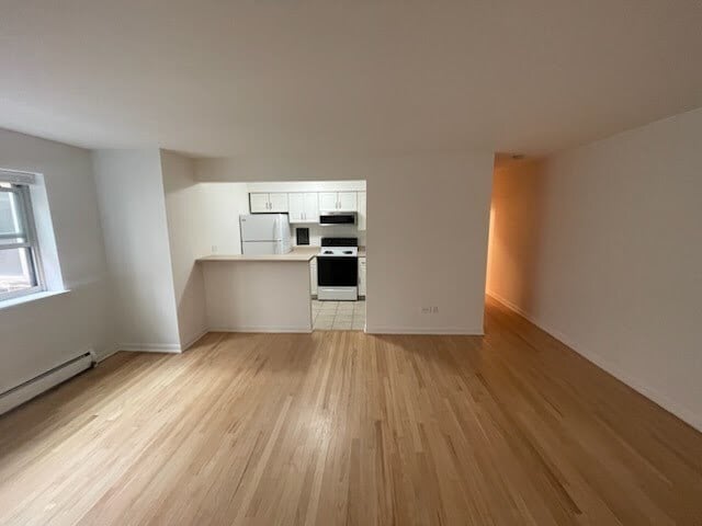 Building Photo - 420 W Aldine Ave