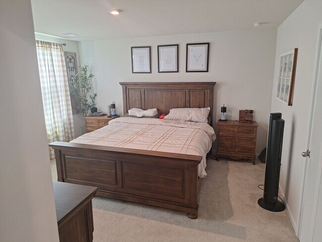 Building Photo - Outstanding Four Bedroom Home Less Than 10...